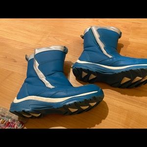 Lands End Snow Boots - Youth 4M